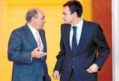 Zapatero ampliará el diálogo social