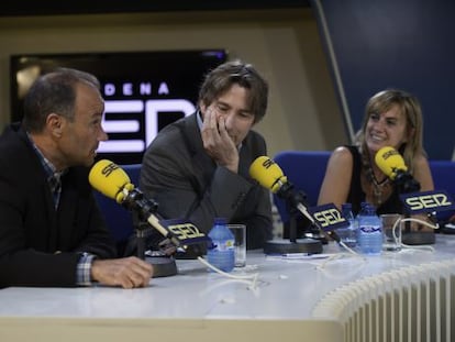 De izquierda a derecha, Jos&eacute; Antonio Marcos, Javier del Pino y Gemma Nierga, conductores de algunos programas de la cadena SER.