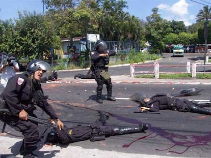 Policía antidisturbios de El Salvador