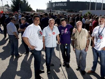 Treballadors d'Airbus que s'enfronten a peticions de penes de presó del fiscal per participar en un piquet.