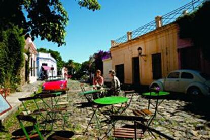 Café callejero en Colonia del Sacramento (Uruguay).