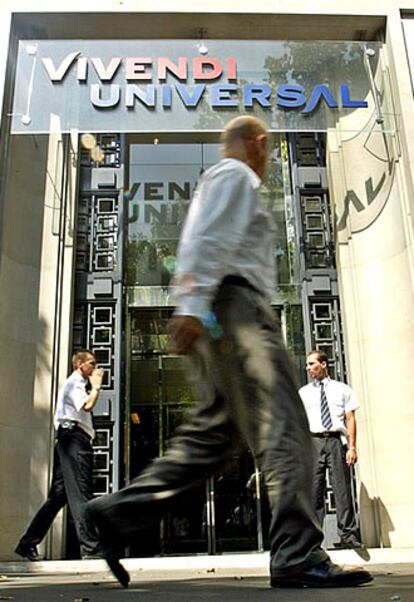 Entrada a la sede europea de Vivendi, en París.