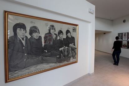 Es conocida la afición del periodista musical e impulsor del museo, Jordi Tardà, por los Rolling Stones, constantes en las paredes el centro musical como demuestra este retrato juvenil firmado por los míticos músicos