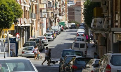 La calle de la Mare de D&eacute;u de Lorda, en el barrio de Llefi&agrave; de Badalona. 