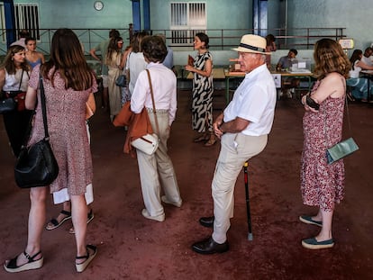 Filas de votantes en la cita electoral del pasado 23 de julio en el Colegio Ramiro de Maeztu.