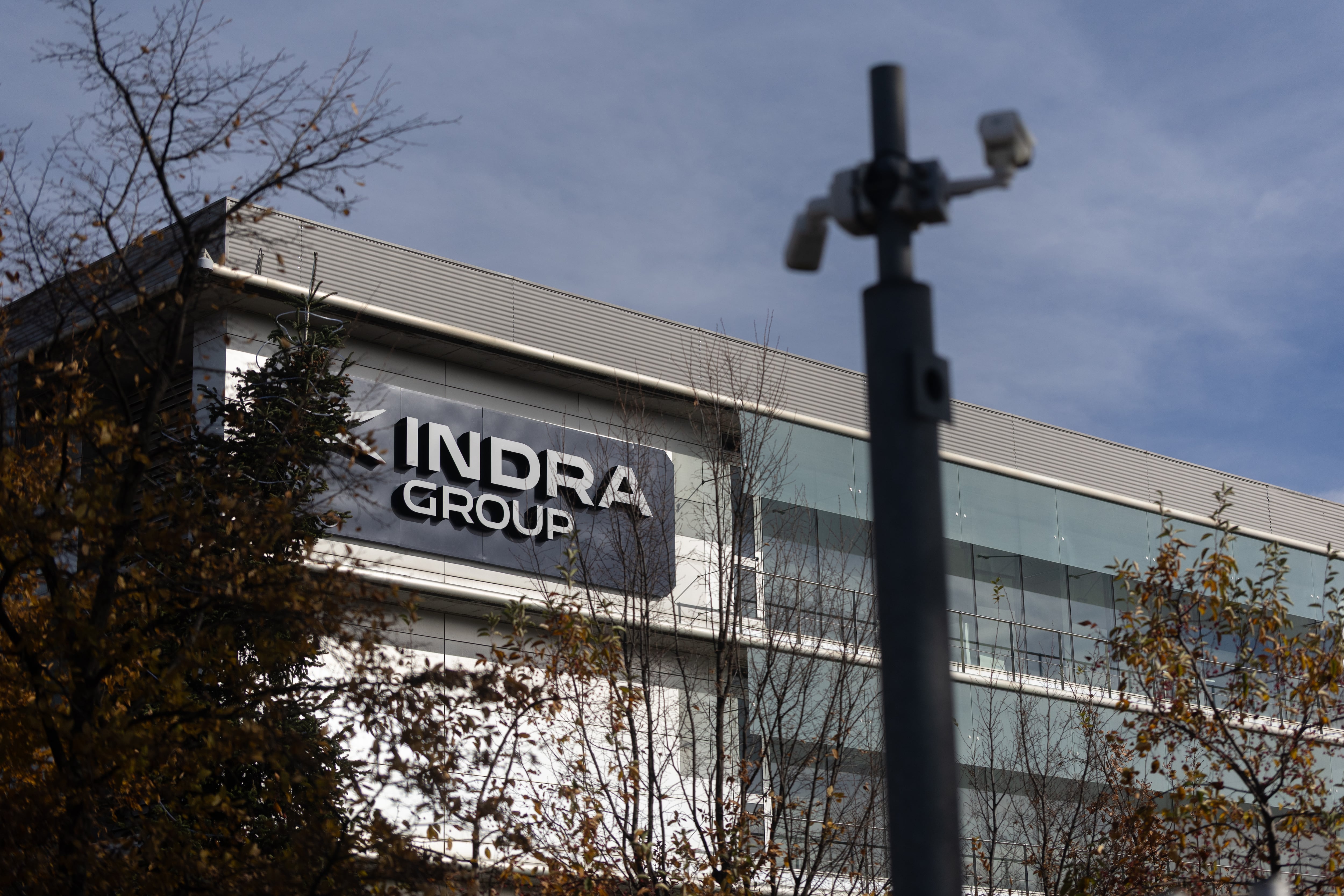 Fachada de la sede de Indra.