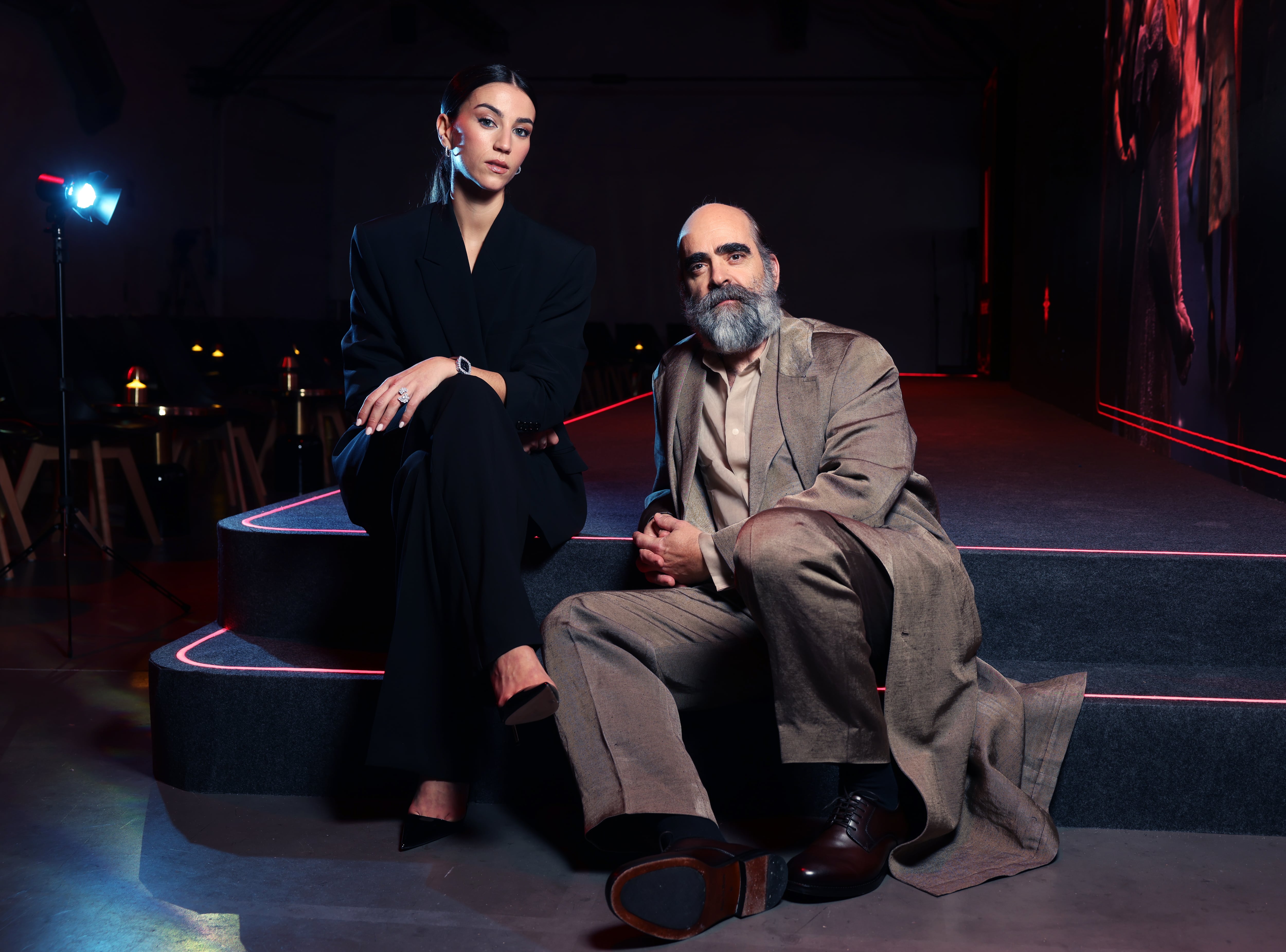 Claudia Salas y Luis Tosar son los protagonistas de la serie 'Salvador'.