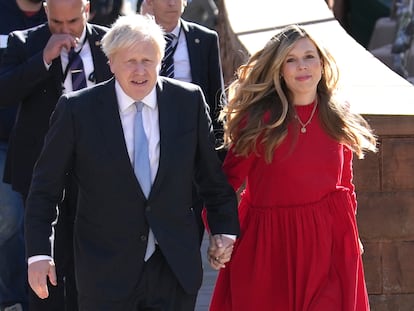 Boris Johnson y su mujer, Carrie Johnson, el pasado 6 de octubre en Mánchester.