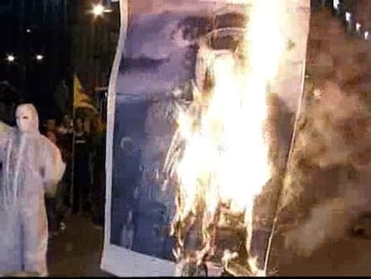 Queman las imágenes de los últimos diez borbones que han reinado en España