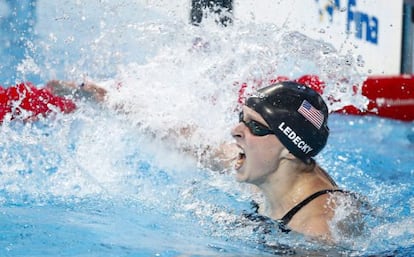 Katie Ledecky després de guanyar, amb rècord del món, els 800.