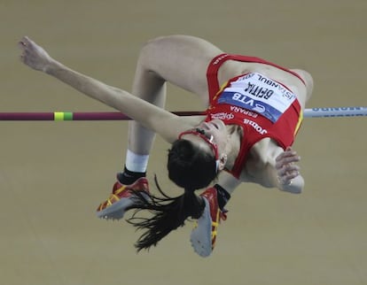 Ruth Beitia, en uno de sus saltos.