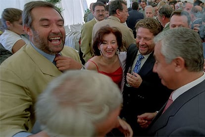 Beneroso, Benjumea y Arenas, en la Feria de San Miguel de 2001 en Sevilla.