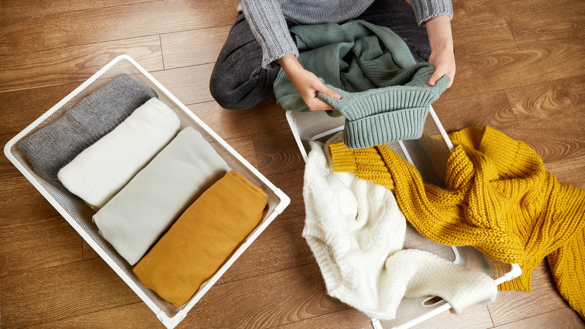 Multiplica la capacidad de tus altillos: estas son las cajas de almacenaje de ropa más vendidas de Amazon