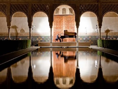 Patio de los Arrayanes, en la Alhambra, escenario del Festival Internacional de M&uacute;sica y Danza de Granada (hasta el 12 de julio).