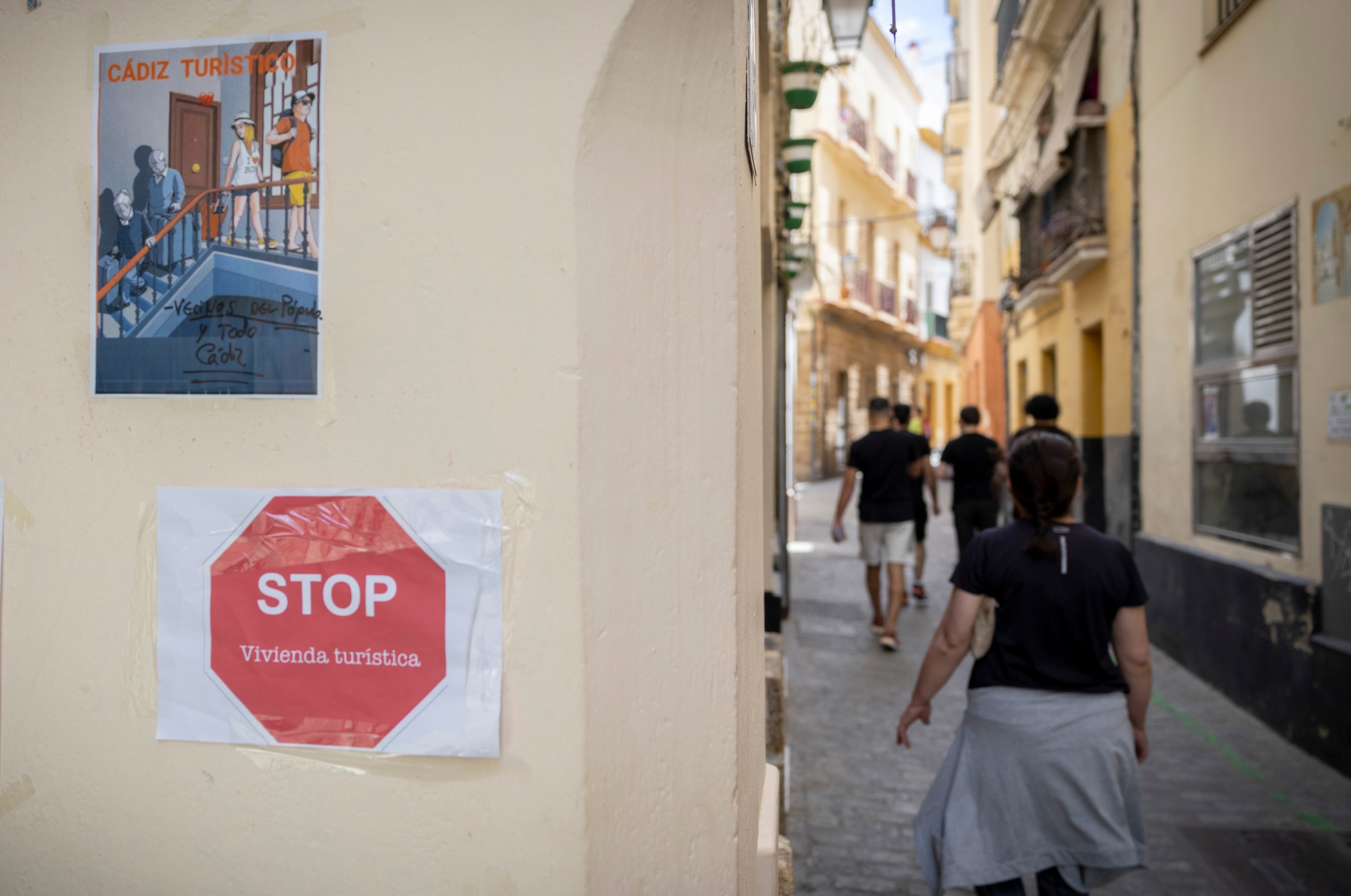 El Banco de España alerta de que la demanda vacacional devora hasta el 50% de la vivienda en las zonas turísticas