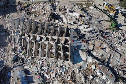 A collapsed building during ongoing rescue searches in Hatay, southeastern Turkey, on February 8, 2023.
