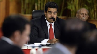 Maduro durante la cita de este jueves con la oposición.