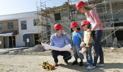 Las familias son el principal cliente que compra vivienda en España.