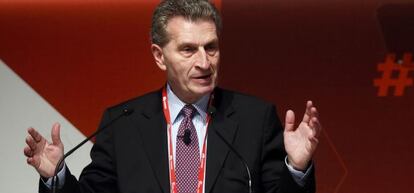 Gunther Oettinger, Comisario de la Econom&iacute;a y Sociedad Digital.