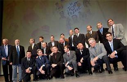Los ganadores del Tour homenajeados. De izquierda a derecha y de arriba abajo: Kubler, Gaul, Bahamontes, Ullrich, Walkowiak, Armstrong, Merckx, Zoetemelk, Riis, Thevenet, Fignon, Lemond, Hinault, Aimar, Gimondi, Van Impe, Roche, Delgado, Pantani, Janssen e Indurain.