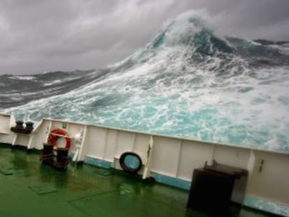 Una Tormenta en el pasaje de Drake, en la Patagonia.