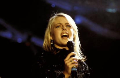 Patsy Kensit en sus tiempos de cantante de Eight Wonder.