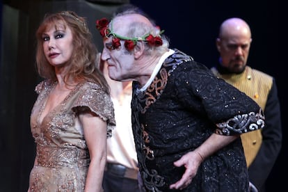 Victoria Vera y Manuel de Blas, en un momento de la representación de 'Salomé'.