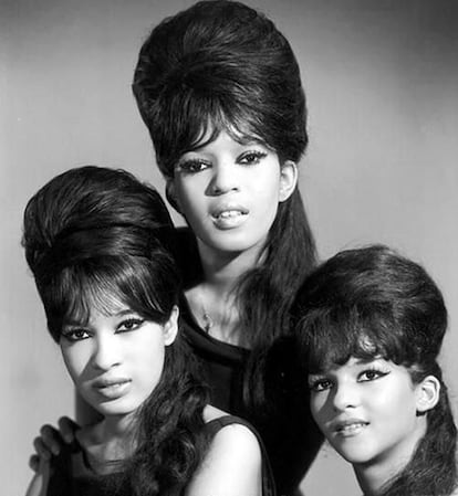 Las Ronettes, marcadas por el encrespado.