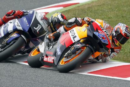 Stoner y Lorenzo, ruedan en Montmeló