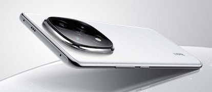 Redmi Note 14 Pro+ de color blanco