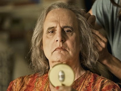 Él no es él ni es ella