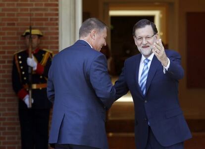 Mariano Rajoy recibe esta mañana en el palacio de la Moncloa al presidente de Rumanía Klaus Lohannis