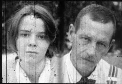 Fotograma de Tren de sombras, de José Luis Guerín.