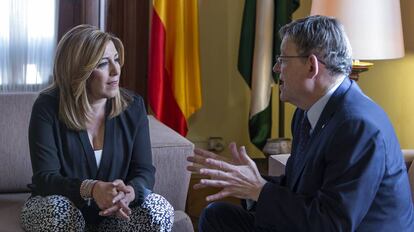La presidenta andaluza, Susana Díaz, y su homólogo valenciano, Ximo Puig, en Almería.