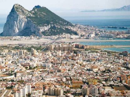 La visita de Marlaska a La Línea coincide con un alijo de hachís frustrado a tiros