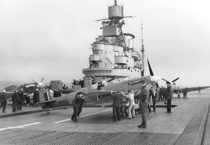 El portaviones Indomitable, de la Royal Navy, en 1943, en una imagen del Museo Royal Air Force.