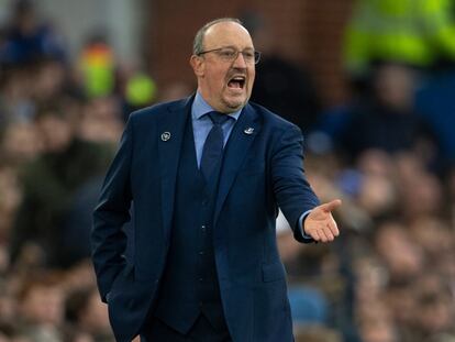 Rafa Benítez durante el partido del Everton contra el Watford de la Premier League.