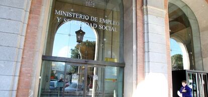 Fachada del Ministerio de Empleo y Seguridad Social del que depende la Inspecci&oacute;n de Trabajo.