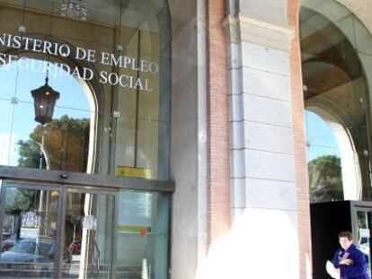 Fachada del Ministerio de Empleo y Seguridad Social del que depende la Inspecci&oacute;n de Trabajo.