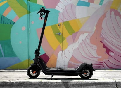 NIU KQi3 Quick Scooter.