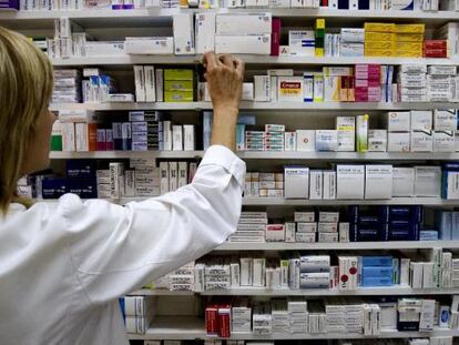 Medicamentos en una farmacia de Barcelona.