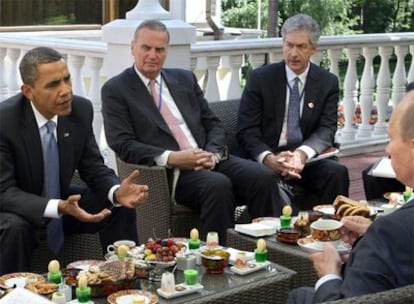 Barack Obama y Vladímir Putin, durante su entrevista en la residencia de este último a las afueras de Moscú.