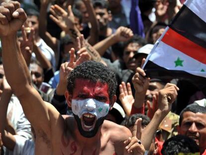 Un manifestante yemení participa en una una nueva protesta en Saná.