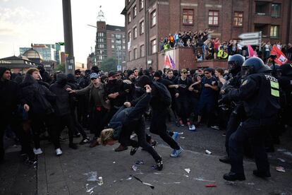 protestas por las calles de Hamburgo. 