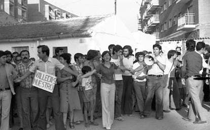 Manifestación vecinal en favor de la vivienda digna en 1976.