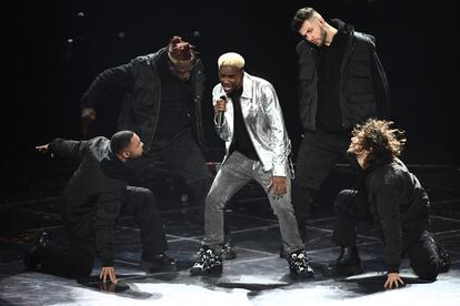 Jeremie Makiese representa a Bélgica en la semifinal del Festival de Eurovisión 2022. 