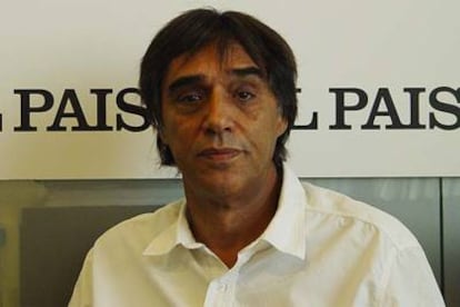 El director de 'Alatriste', durante el encuentro digital con los lectores de ELPAIS.es