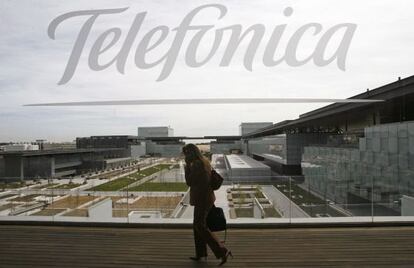 Imagen del edificio de la sede de Telef&oacute;nica, en Madrid.