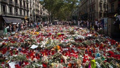 Homenaje expontáneo en la Rambla el pasado agosto.