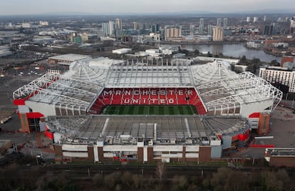 Imagen aérea del estadio del Manchester United, Old Trafford.